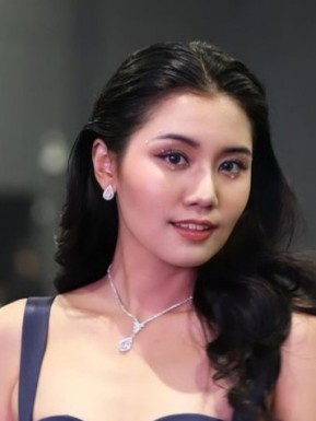 Thai ladyboys for dating / Ladyboys from Philippines for dating